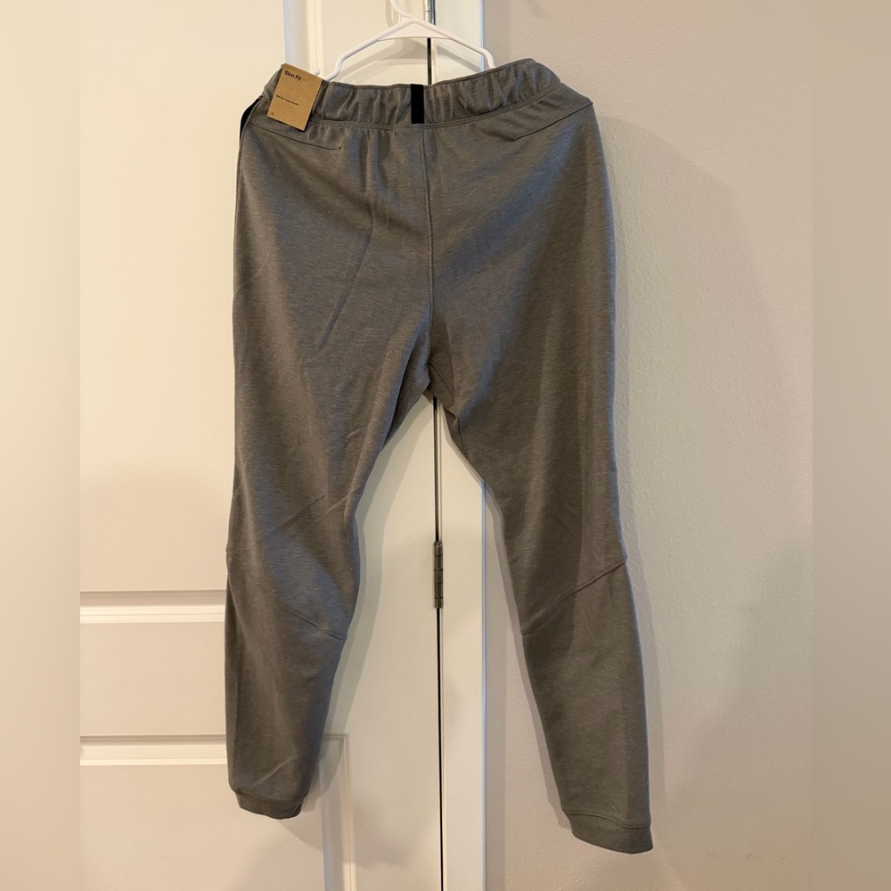 Jordan Men's Gray Jogger Pants - Picture 4 of 4